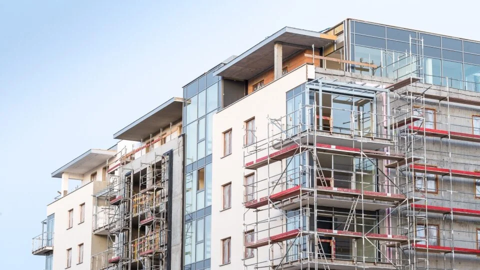 Commercial build houses